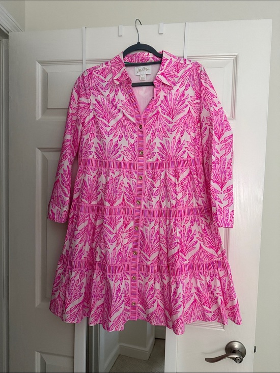 Lilly Pulitzer Dresses & Skirts - Lilly Pulitzer Hot Pink and White Printed Tiered Button Dress